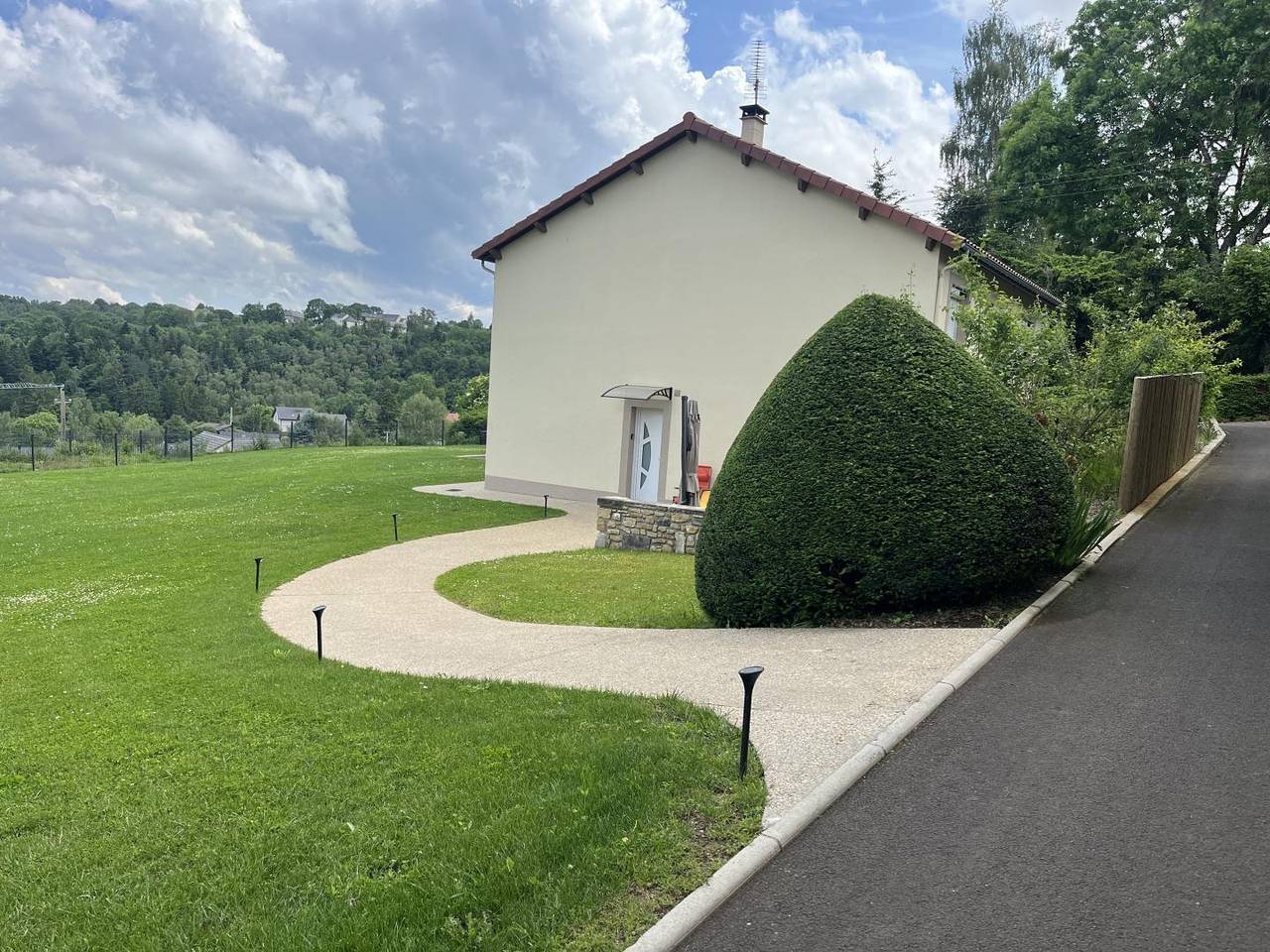Aydat Gite mit Parkplatz und Terrasse in Aydat, Regionaler Naturpark Volcans d'Auvergne