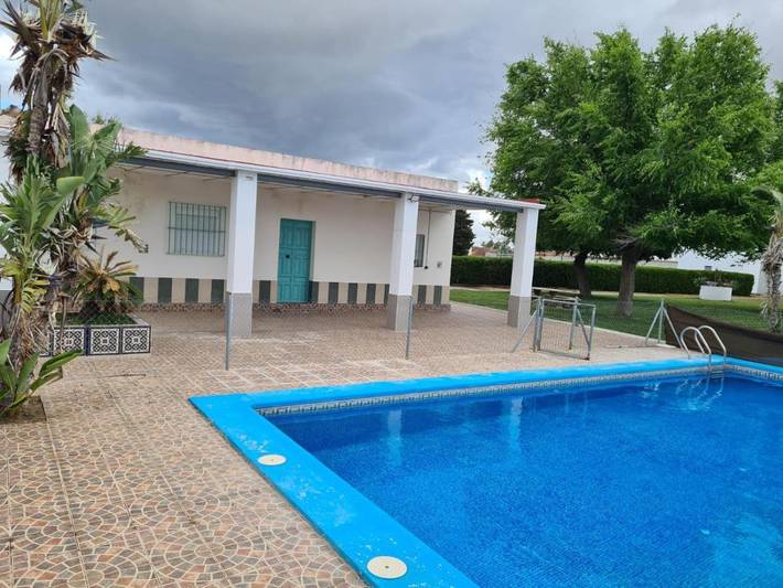 Casa rural para 8 personas, con Terraza y Jardín además de Piscina y Vistas en Las Cabezas de San Juan - 3