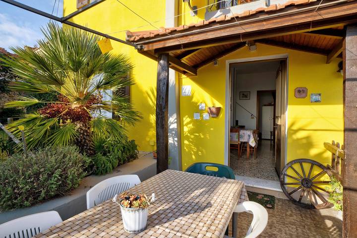 Ferienhaus für 6 Personen, mit Balkon und Garten in Imperia Provinz - 4