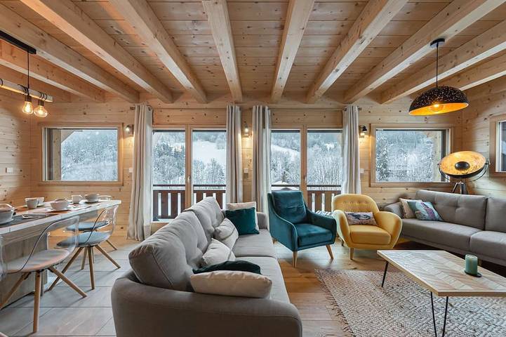 Chalet pour 10 personnes, avec jardin et balcon à Abondance