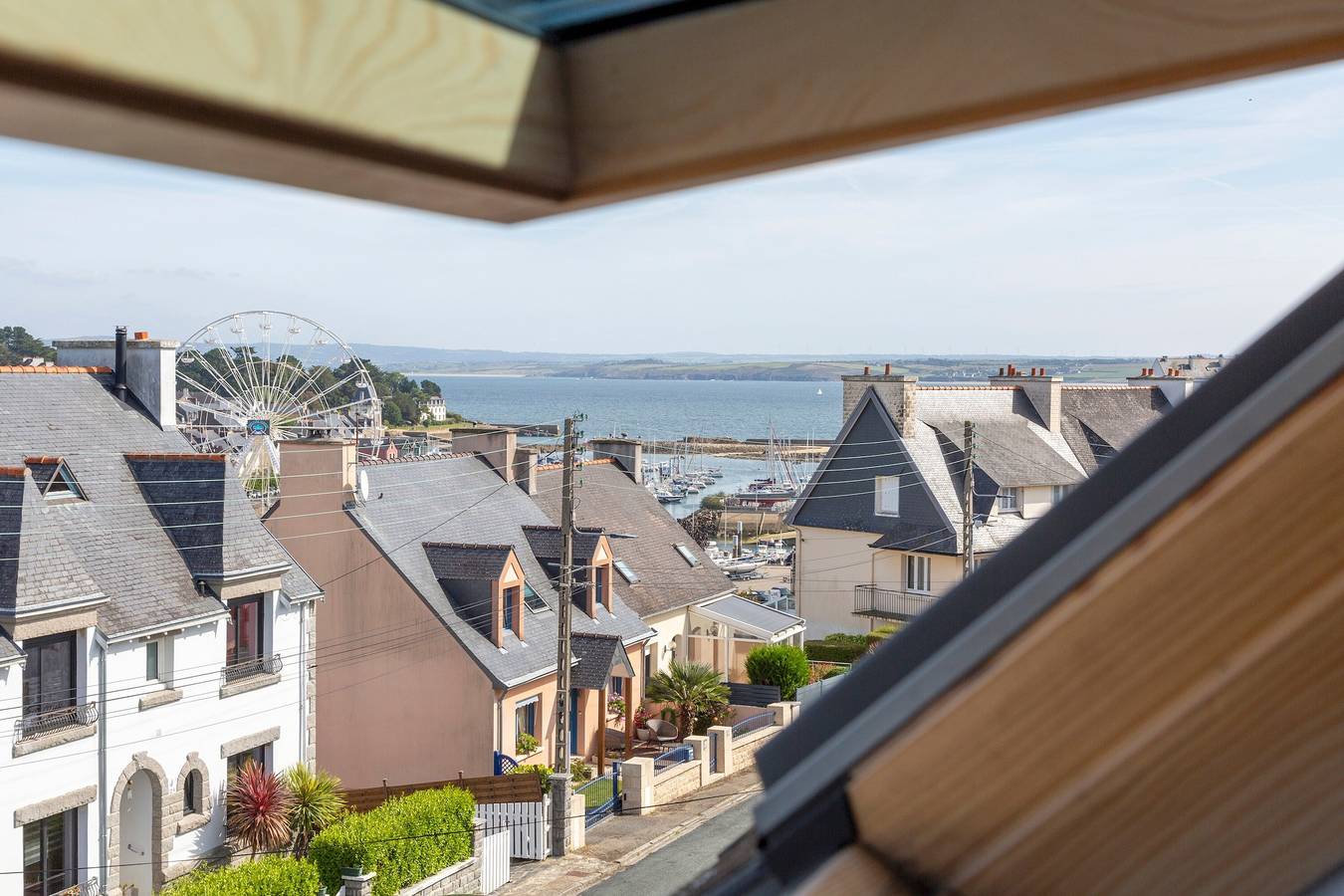 Apartamento entero, Apartamento 'Appartement 400m Du Port' con vistas al mar, jardín compartido y Wi-Fi in Douarnenez, Region de Quimper