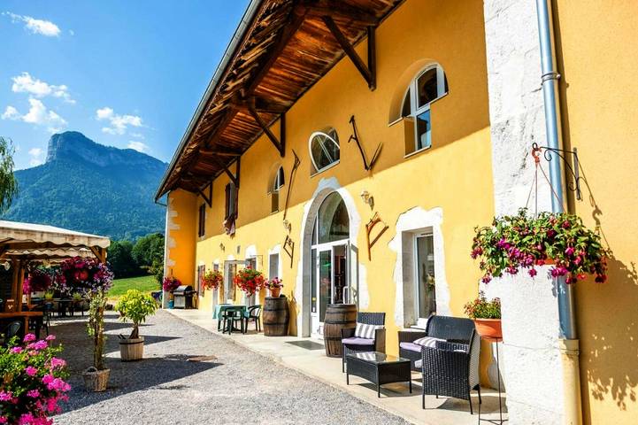 Hôtel pour 3 personnes, avec terrasse et vue