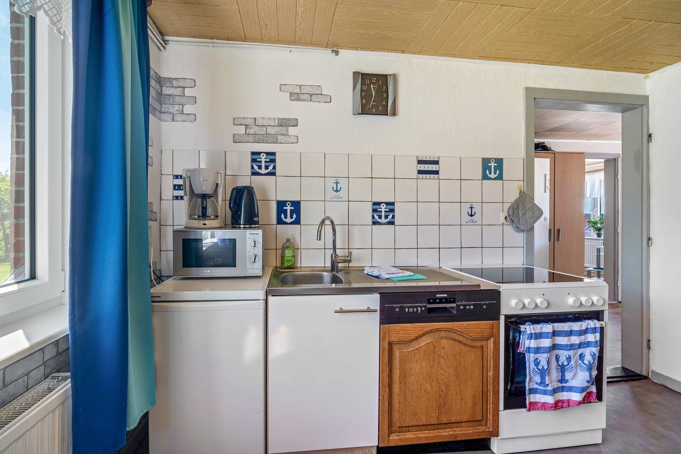 Ganze Wohnung, Ferienwohnung 'Ferienhof Knudsen, Seehase' mit Gemeinschaftsterrasse, Garten & Wlan in Pellworm, Nordseeküste
