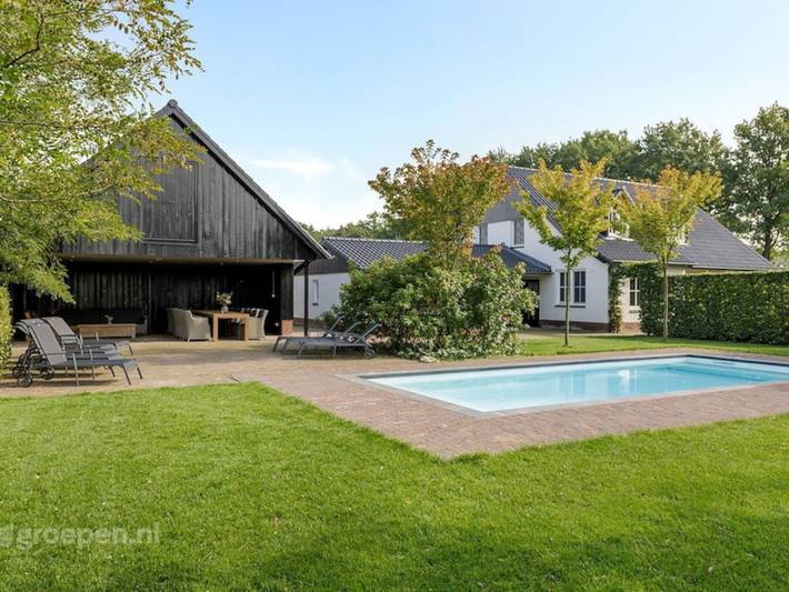 Ferienhaus für 14 Personen, mit Garten und Terrasse