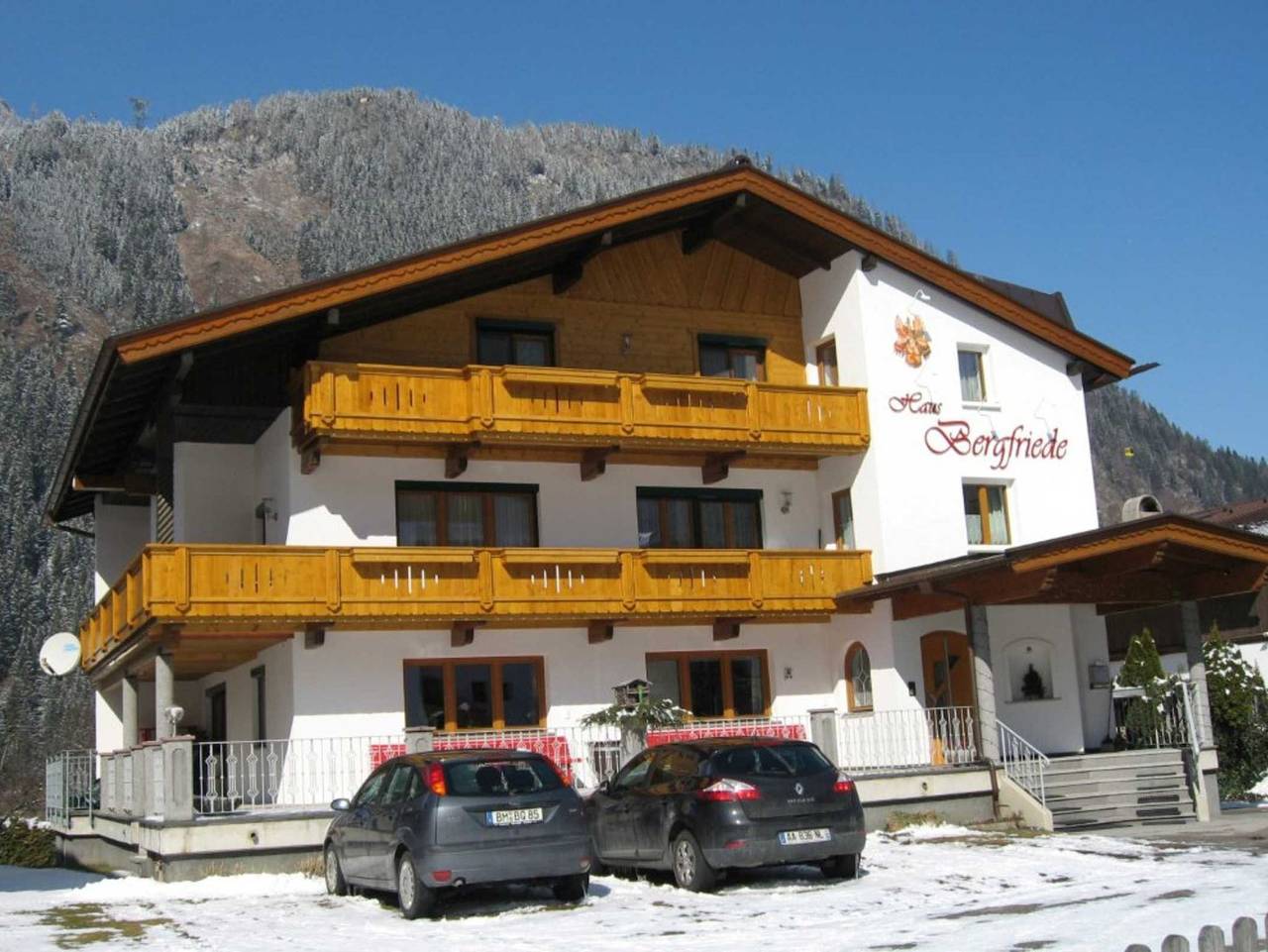 Haus Bergfriede - Familienzimmer in Mayrhofen, Zillertaler Alpen