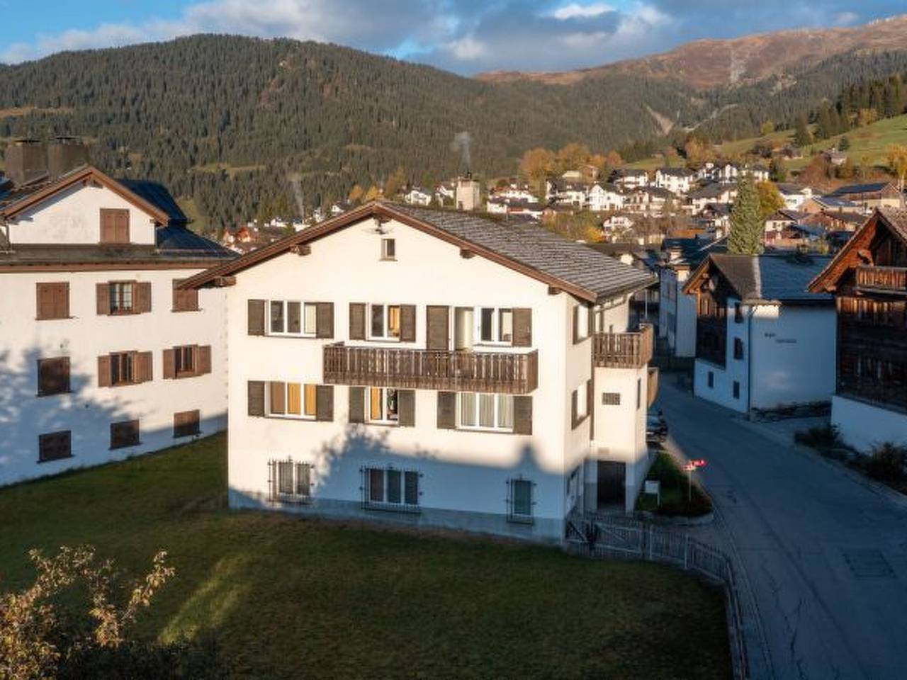 Ganze Wohnung, Ferienwohnung für 7 Personen mit Balkon in Falera, Flims Laax Falera