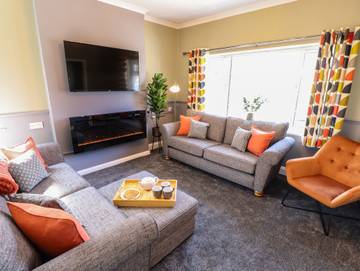 Holiday Home for 18 People in Skegness, Lincolnshire, Photo 4