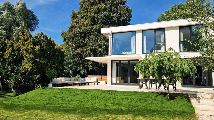 Villa voor 8 personen, with zwembad and tuin as well as uitzicht, kindvriendelijk in Den Haag