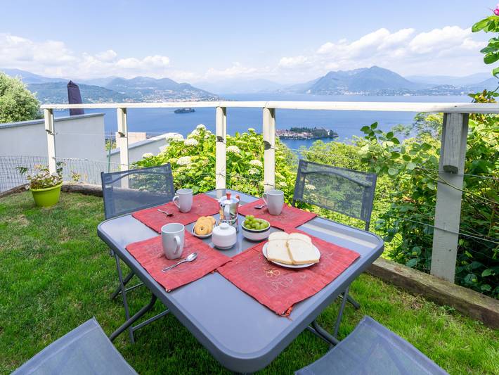 Ferienwohnung für 4 Personen, mit Seeblick und Terrasse sowie Garten, mit Haustier in Comune di Stresa - 2