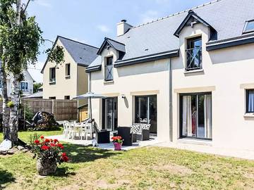 Gîte pour 8 personnes, avec jardin dans Plage de La Fourberie