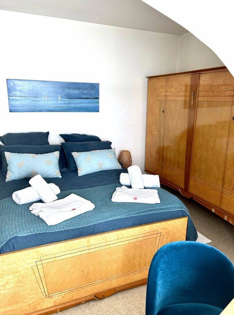 Maison "les pieds dans l'eau" - Chambre in Ceinture Dorée