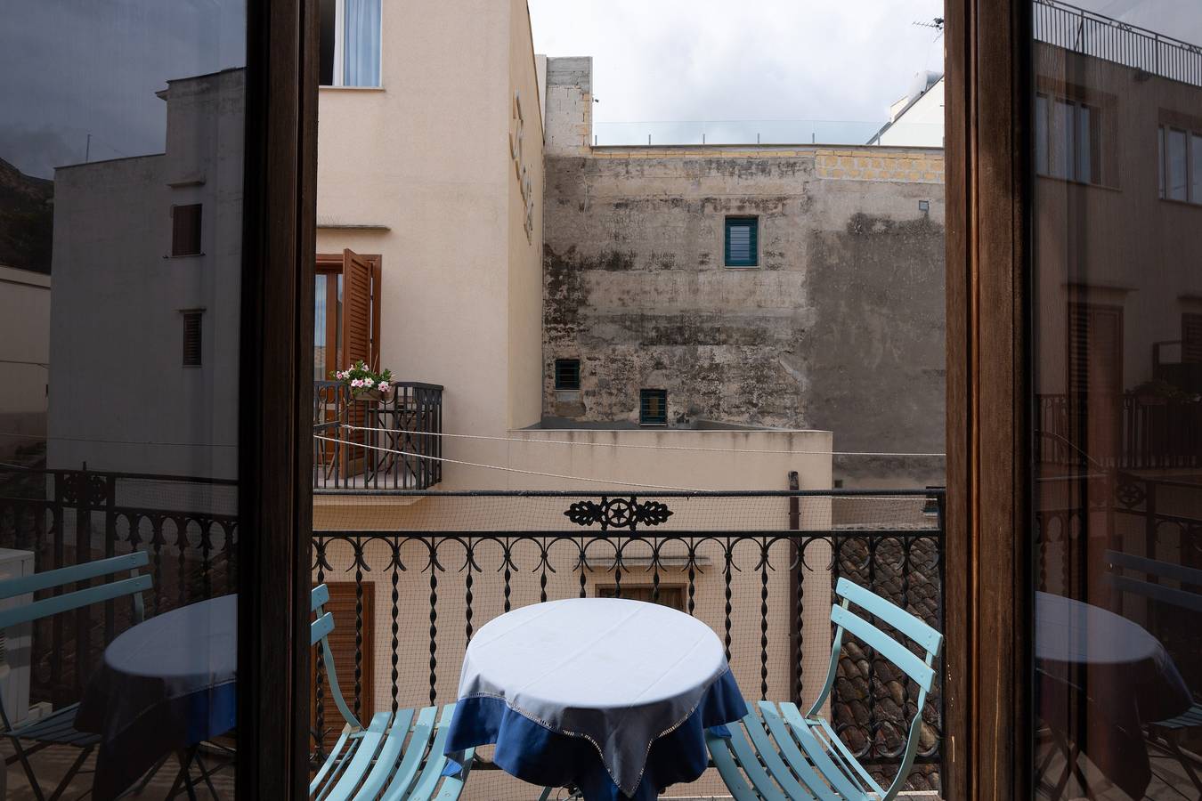 Appartement entier, Appartement "Antiche Scale" avec vue sur les montagnes, Wi-Fi et climatisation in Castellammare del Golfo, Province de Trapani