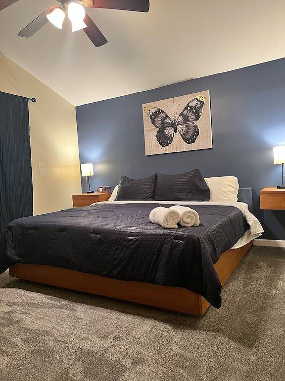 Huge Cabin at Ski Mtn- Hot Tub, Fireplace, Game Room in Masthope, Pike County