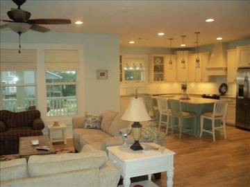 Vacation House for 8 Guests in Mississippi Gulf Coast, Mississippi, Picture 2