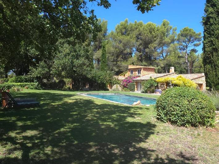 Alojamiento y desayuno para 2 personas, con piscina además de vistas y jardín - 1