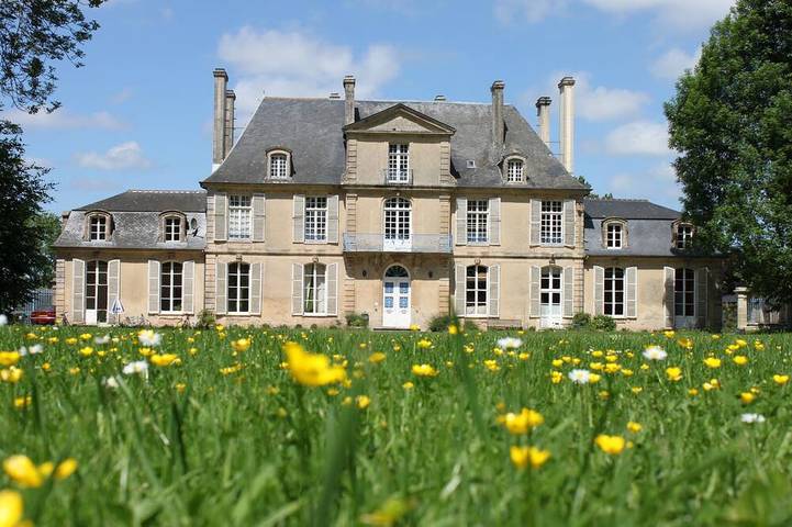Gîte pour 5 personnes, avec Piscine à Martragny