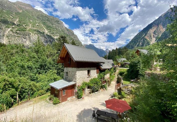 Chalet pour 12 personnes, avec jardin et vue, animaux acceptés à Le Bourg-d'Oisans - 3