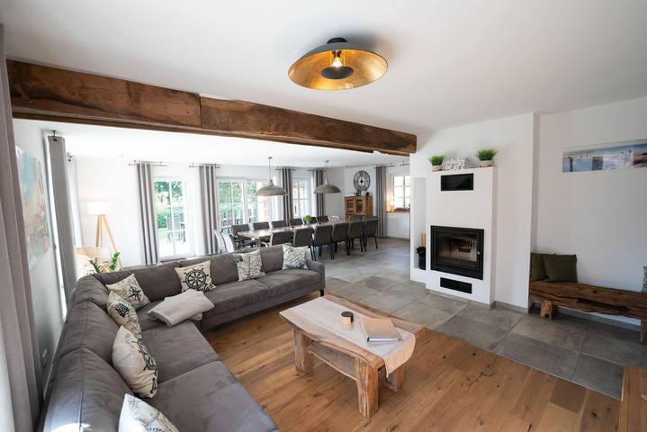 Ferienhaus für 16 Personen, mit Terrasse und Garten sowie Sauna und Ausblick in Neubukow-Salzhaff
