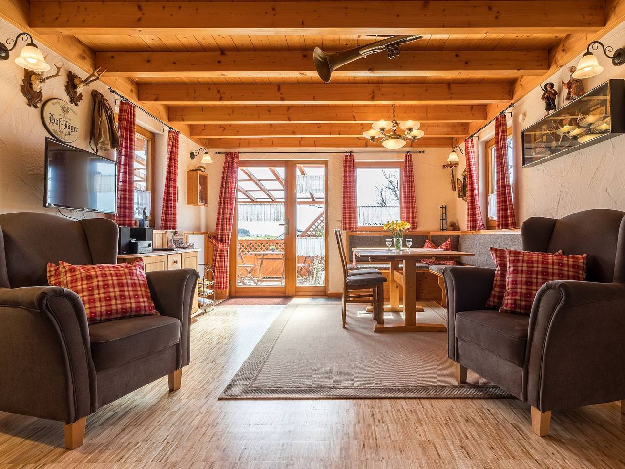 Entire apartment, Apartment 'Heimatgefühl Thalheim' with Private Terrace, Private Garden and Wi-Fi in Leibertingen, Upper Danube Nature Park