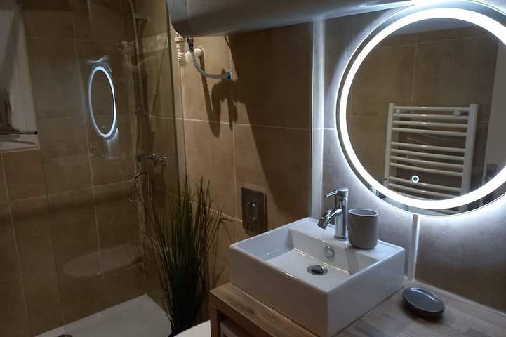 Gîte pour 4 personnes dans Plage des Sablettes - 4