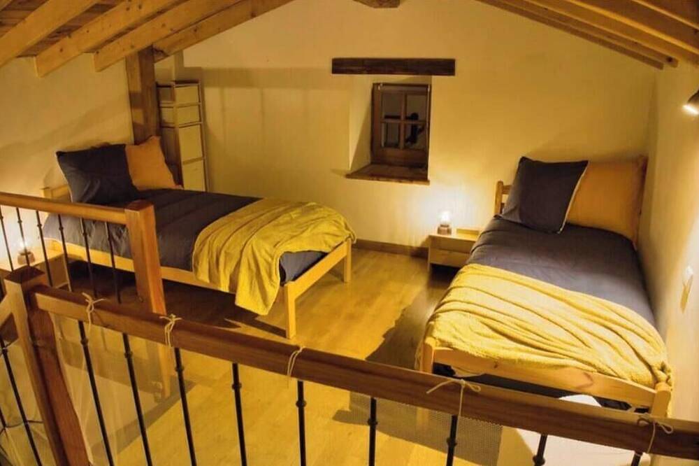 Cocon de Soie – Gîte 4★ avec piscine privée au cœur de l’Ardèche méridionale in Vesseaux, Parc naturel régional des Monts d'Ardèche