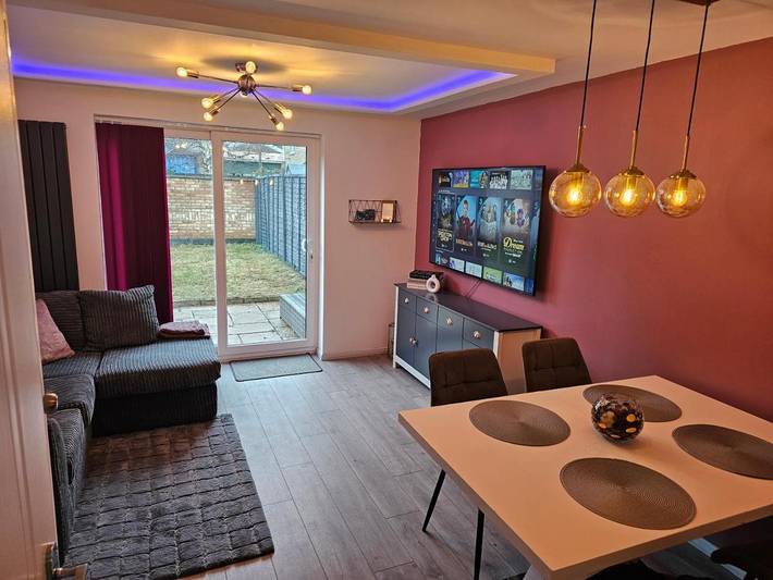Location de vacances pour 5 personnes, avec jacuzzi et jardin à Northampton - 3
