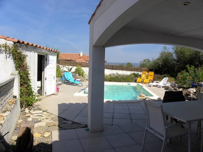 Gîte pour 8 personnes, avec piscine et jacuzzi à Tourouzelle