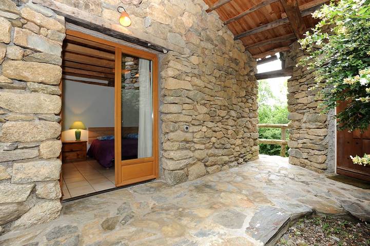 Location de vacances pour 14 personnes, avec terrasse et jardin à Arles-sur-Tech - 2