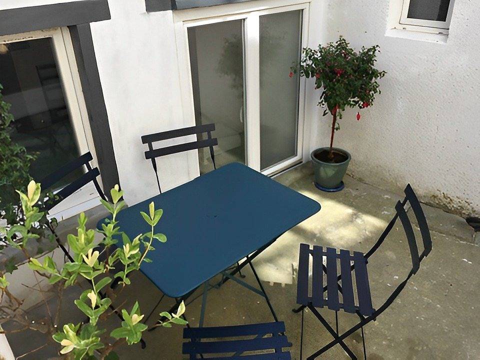 Granville : maison de charme à une rue de la mer in Granville, Côte de la Déroute