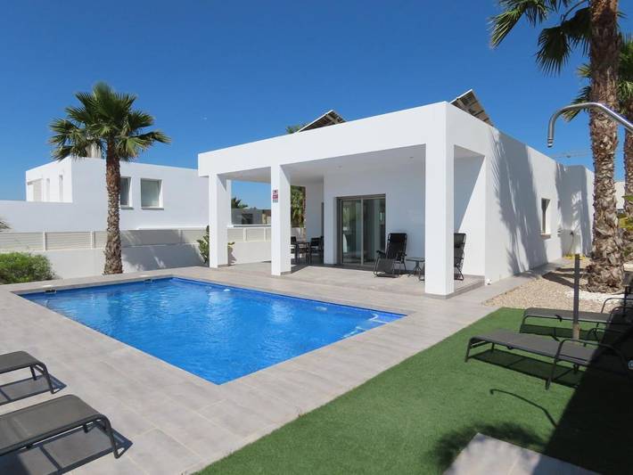 Casa rural para 6 personas, con Terraza además de Jardín y Piscina en San Fulgencio - 4