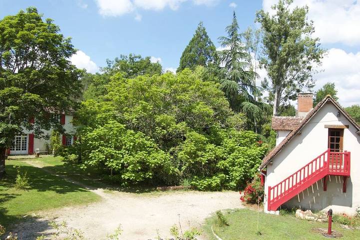 Location de vacances pour 8 personnes, avec terrasse ainsi que sauna et jardin à Langon (Loir-et-Cher)