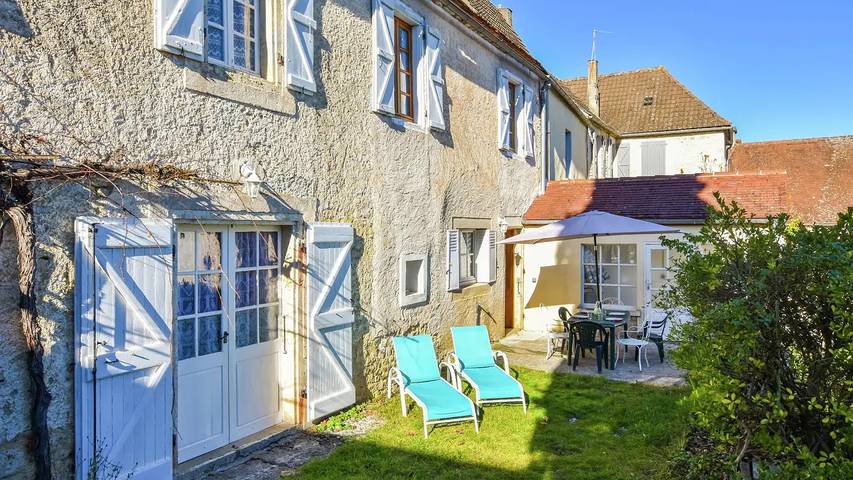 Holiday home for 5 people, with garden, with pets - 1
