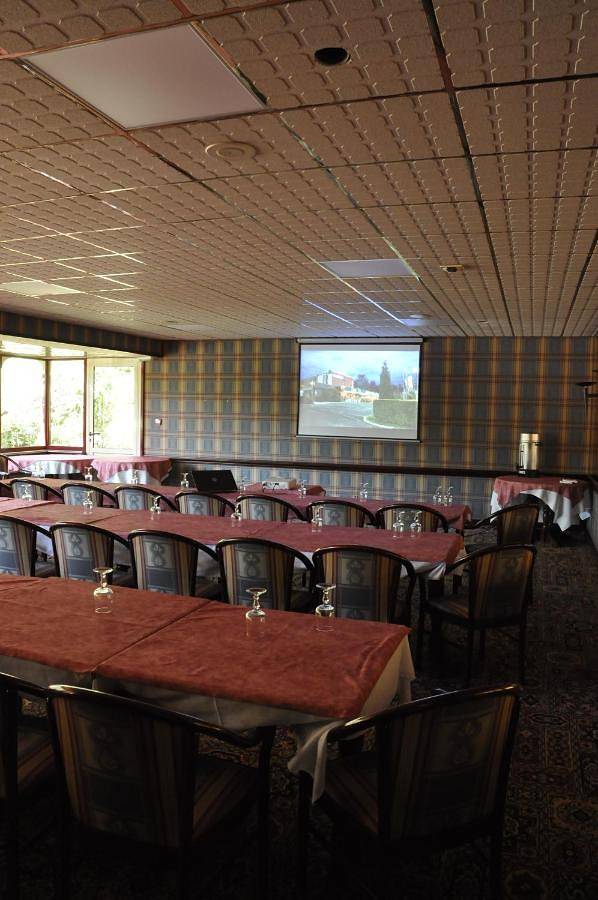 Hôtel pour 2 personnes, avec jardin et vue, animaux acceptés à Rostrenen - 3