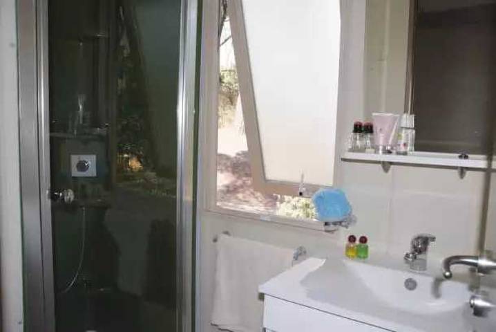 Camping pour 4 personnes, avec Piscine et Sauna à Hyeres - 4