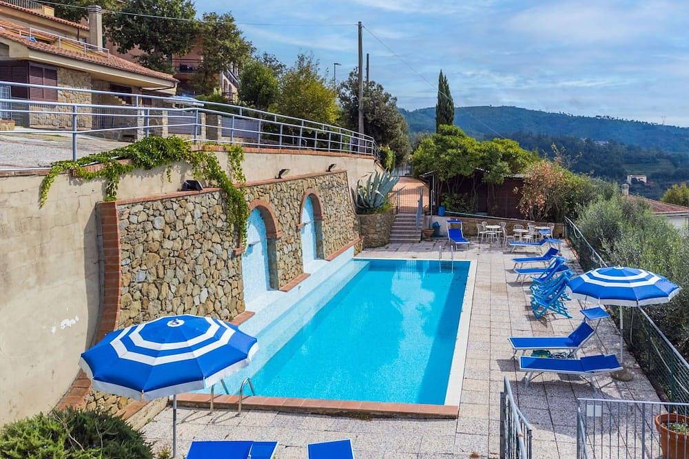 Ganze Wohnung, Herrliche Wohnung für 2 Personen mit  W-Lan, Pool, Tv, Terrasse, Haustiere erlaubt und Parkplatz in Lamporecchio, Pistoia Provinz