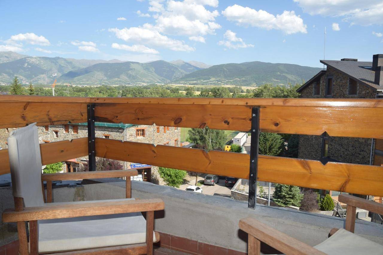 Apartamento entero, Ático en Llivia espacioso y acogedor in Llivia, Parque Natural Regional de los Pirineos Catalanes