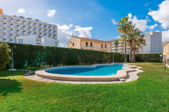 Ganze Ferienwohnung, Es Mallorqui - Apartment mit Gemeinschaftspool in Port d'Alcúdia. Gratis Wifi. in Alcúdia, Mallorcas Küste