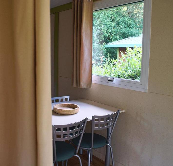 Location de vacances pour 5 personnes, avec jardin ainsi que piscine et terrasse à Balazuc - 3