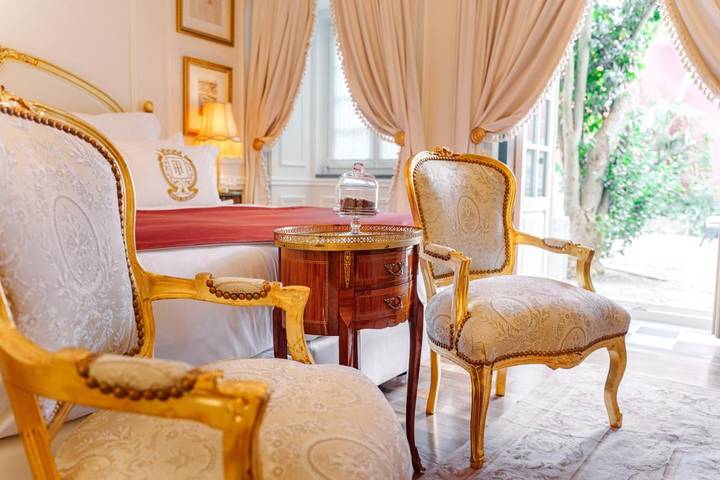 Apartamento para 4 personas, con jardín y sauna además de vistas y piscina en Angra do Heroísmo