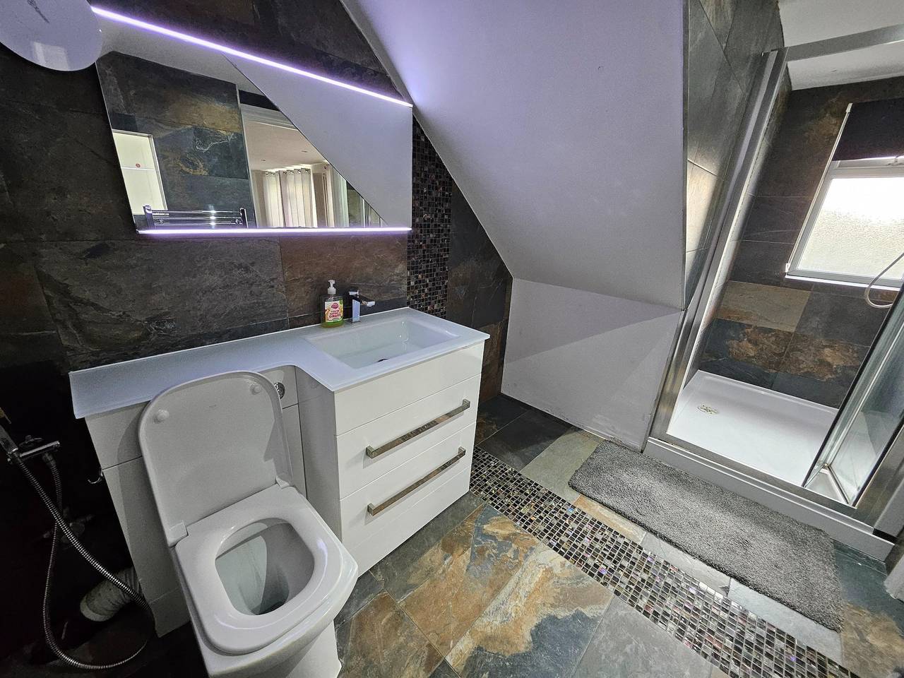 Ganze Wohnung, Belvilla Russel Court Hotel | Standard Triple in Windsor, Berkshire