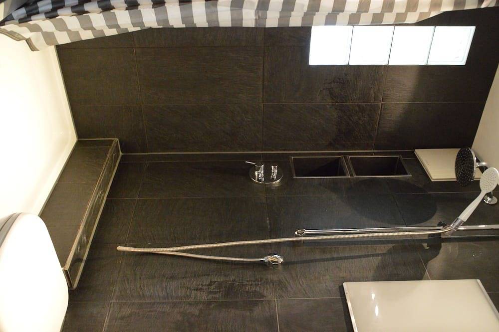 Entire apartment, Vacation apartment in the heart of Berlin ( City West ) in Berlin Innenstadt, Berlin