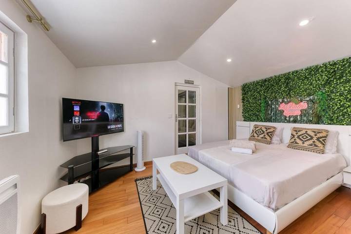 Gîte pour 2 personnes, avec jacuzzi et sauna à Vaujours - 2