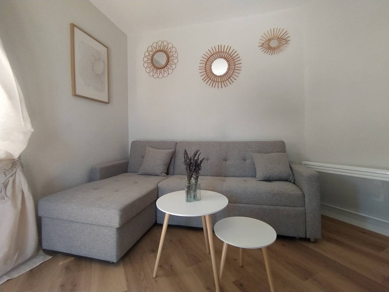 „Maison Santolina“ mit privater Terrasse, Wlan und Klimaanlage in Villeneuve-lès-Avignon, Nimes und Umgebung