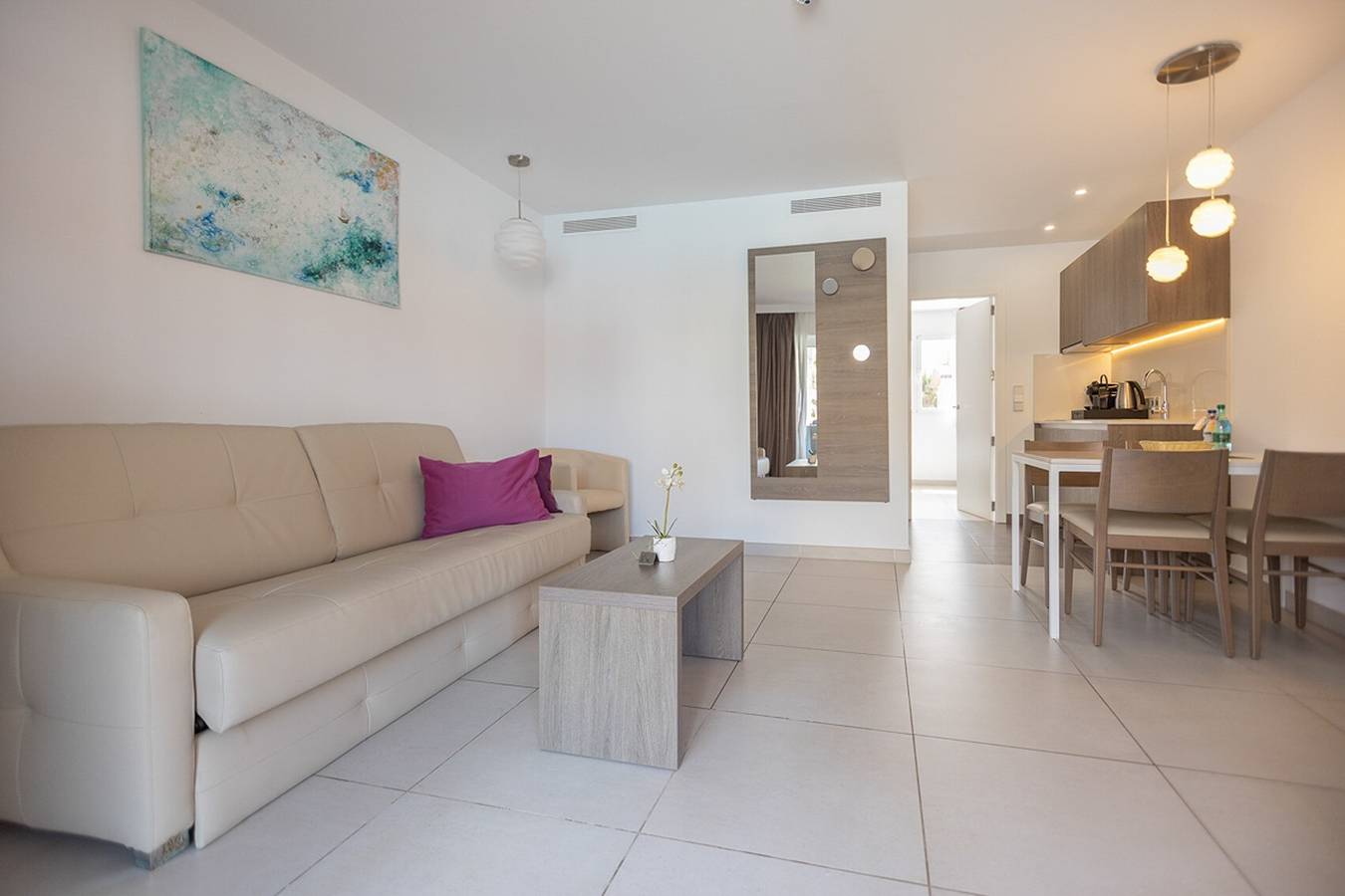Apartamento 'Standard 1' con piscina compartida, Wi-Fi y aire acondicionado in Cala Rajada, Capdepera