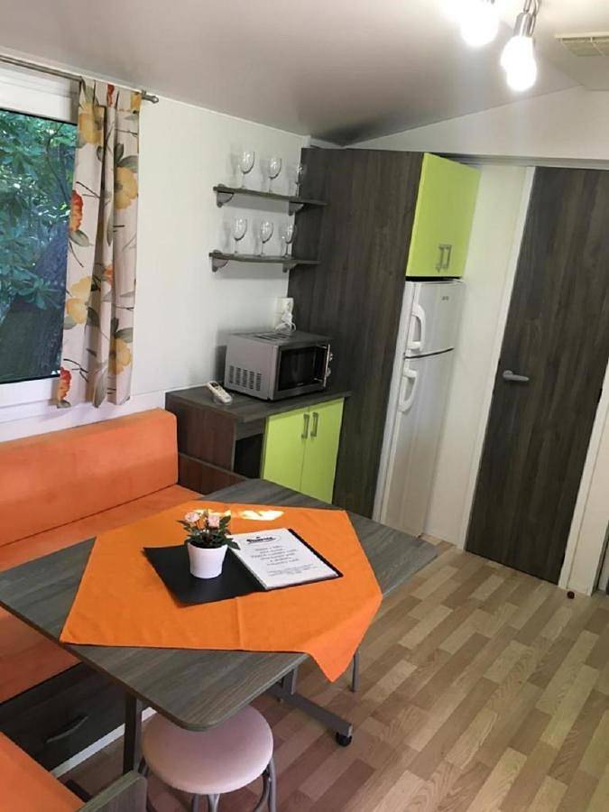 Bungalow für 6 Personen, mit Terrasse und Pool sowie Ausblick und Kinderpool in den Abruzzen - 4