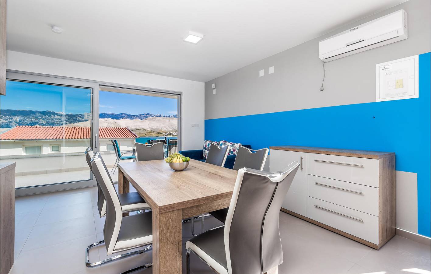 Ganze Ferienwohnung, Ferienwohnung für 5 Personen mit Terrasse in Pag Stadt, Pag