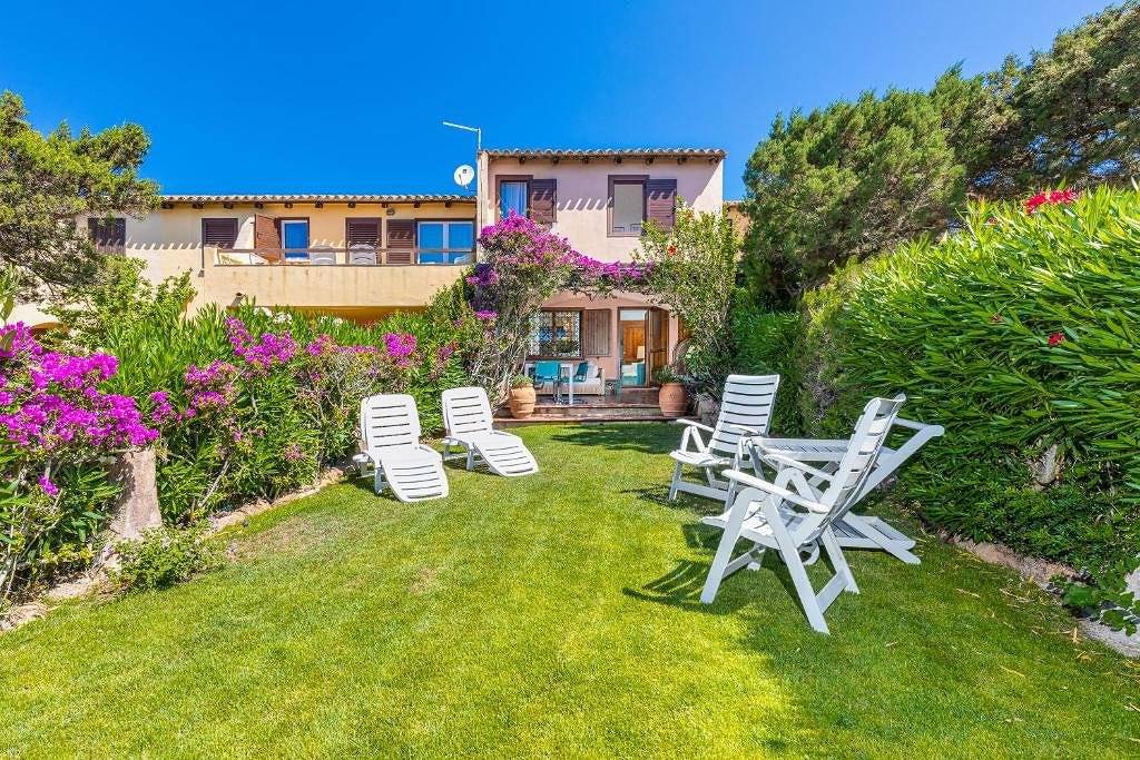 Villetta a Schiera Borgo i Caprifogli in Baja Sardinia, Arzachena