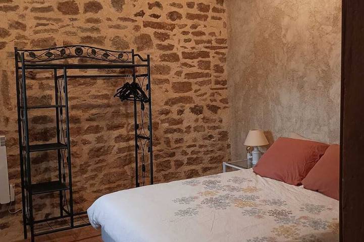 Gîte pour 3 personnes dans Thoste - 3