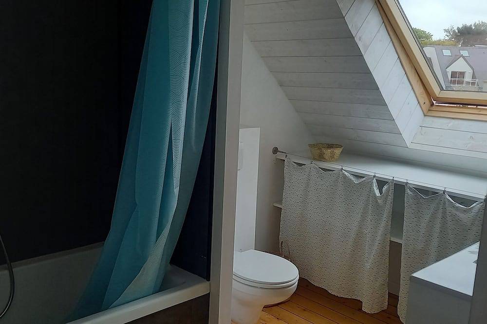 Maison sur le port, les pieds dans l'eau in Roscoff, Ceinture Dorée
