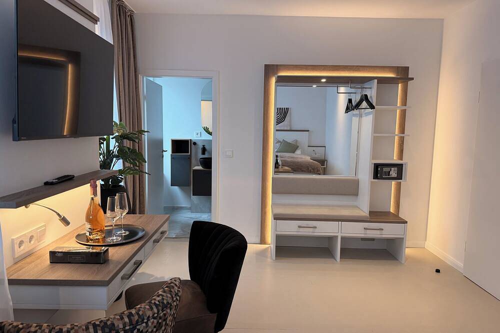 Ganze Wohnung, Salt & Smoky · Premium-Zimmer direkt in der Altstadt in Lüneburg, Nordheide